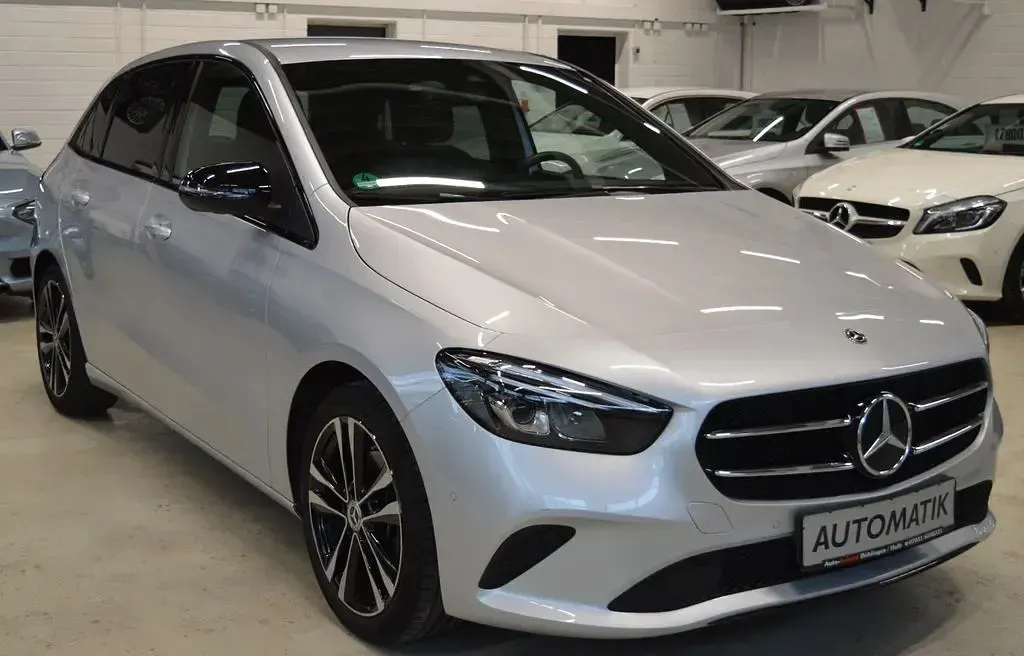 Gebraucht Mercedes B200 AMG Edition 1 163 PS (119 kW) 2019 Silber Kleinwagen