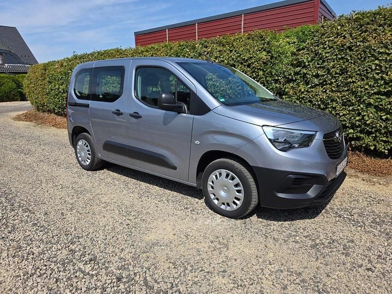 Silber Gebraucht 2022 Opel Combo Life Edition Kombi | 16.500 € (Superpreis) - Bild 1/4
