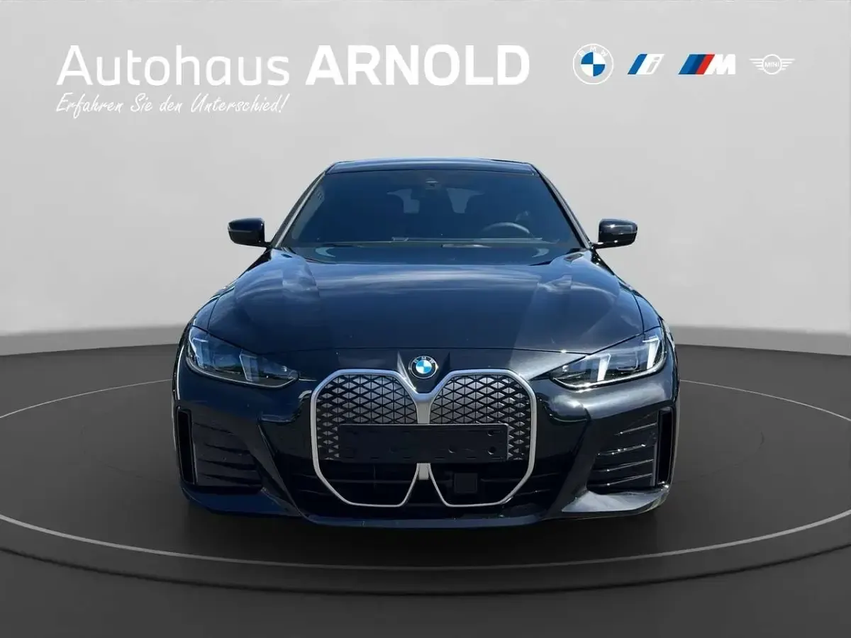 Neu BMW i4 M Sport 250 kW (340 PS) 2026 Black sapphire Limousine