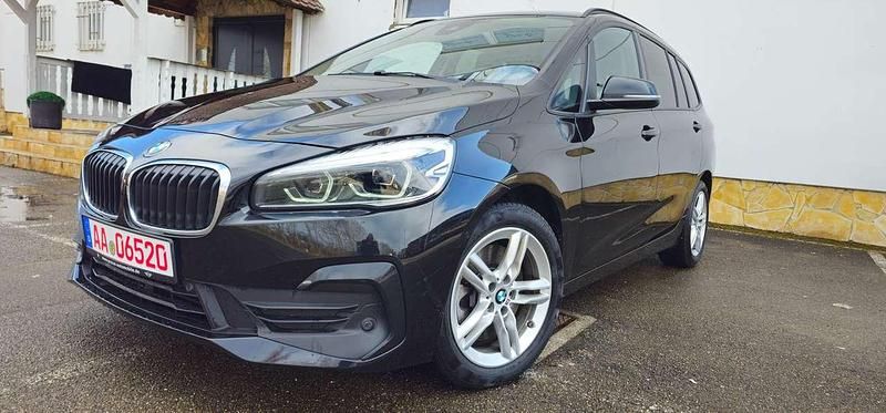 Gebraucht BMW 218 Advantage 150 PS (110 kW) 2022 Black sapphire metallic Van / Kleinbus