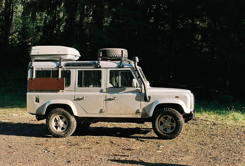 Gebraucht Land Rover Defender 122 PS (89 kW) 2004 Silber Kombi