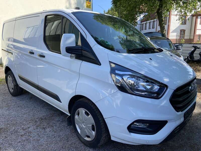 Weiß Gebraucht 2020 Ford Transit Custom Trend Van / Kleinbus | 7.200 € - Bild 1/4