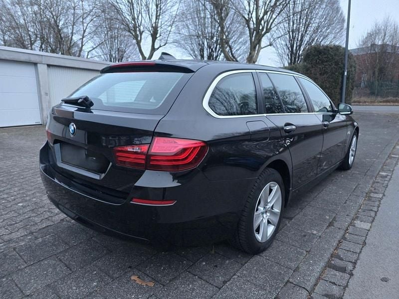 Gebraucht BMW 520 190 PS (139 kW) 2014 Schwarz Kombi