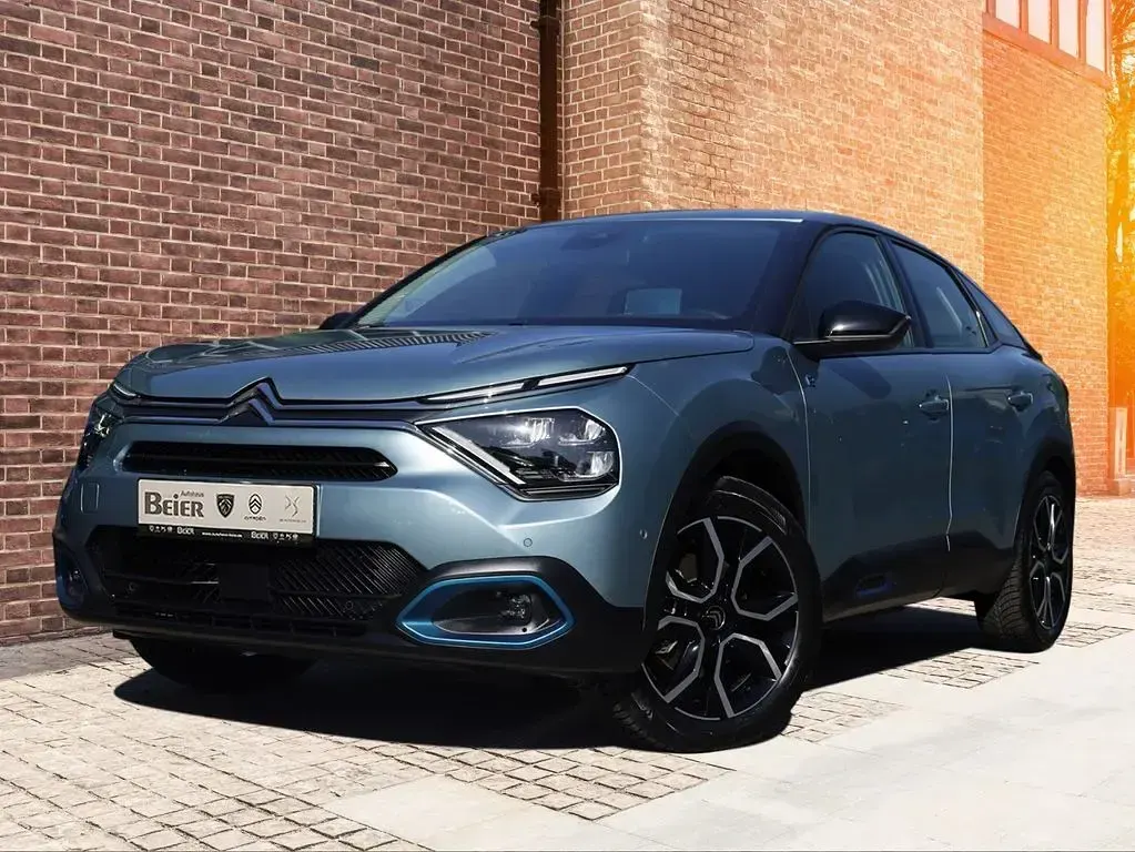 Gebraucht Citroën e-C4 100 kW (136 PS) 2022 Lackierung olbia blau/typ auss Limousine
