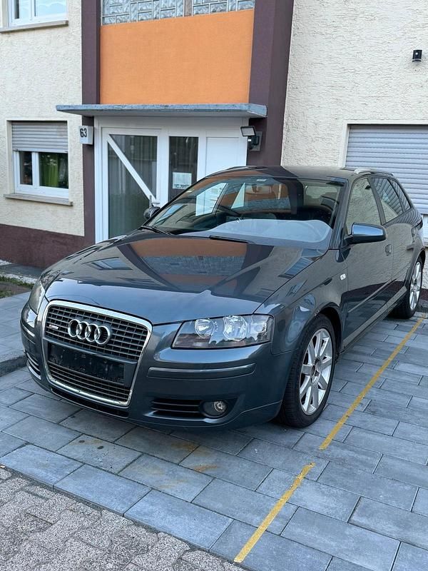 Grau Gebraucht 2007 Audi A3 Sportback S-Line Kleinwagen | 3.700 € (Guter Preis) - Bild 1/4