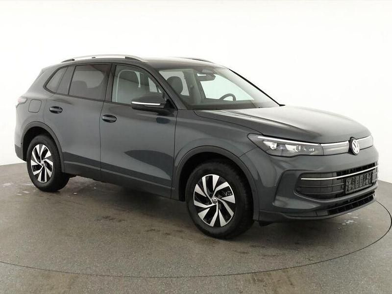 Neu VW Tiguan Life 150 PS (110 kW) 2025 Grau SUV