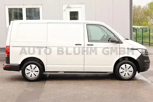 Second-hand VW T6.1 110 CP (80 kW) 2022 Alb Van