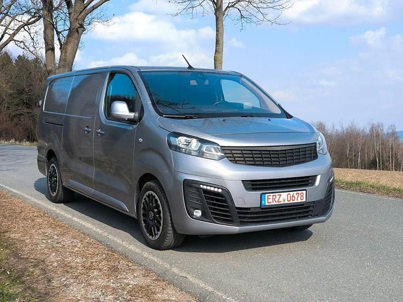 Gebraucht Opel Vivaro 177 PS (130 kW) 2020 Silber Van / Kleinbus