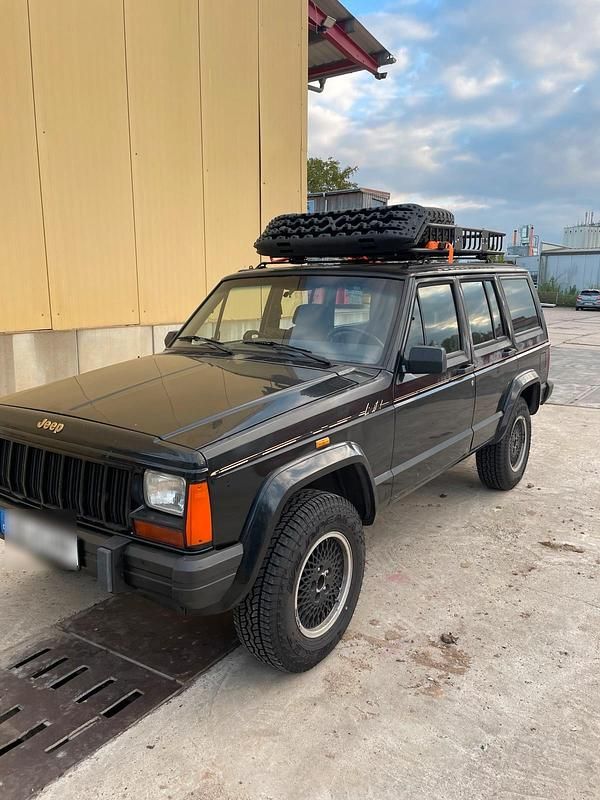 Schwarz Gebraucht 1989 Jeep Cherokee SUV | 5.400 € - Bild 1/4