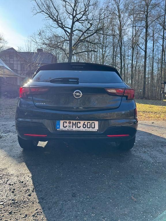 Gebraucht Opel Astra 125 PS (91 kW) 2019 Schwarz Limousine