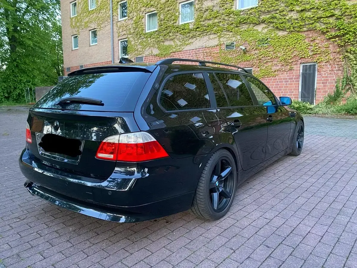 Gebraucht BMW 525 191 PS (140 kW) 2004 Schwarz Kombi