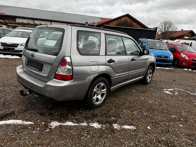 Gebraucht Subaru Forester Active 158 PS (116 kW) 2008 Silber SUV