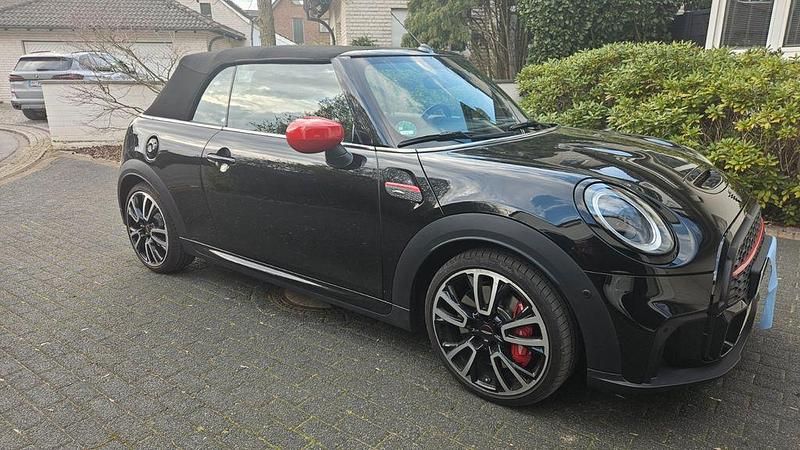 Gebraucht Mini John Cooper Works 231 PS (169 kW) 2024 Schwarz Kleinwagen