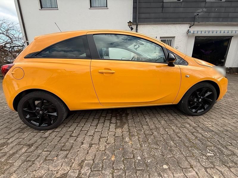 Gebraucht Opel Corsa Color Edition 90 PS (66 kW) 2018 Gelb Kleinwagen