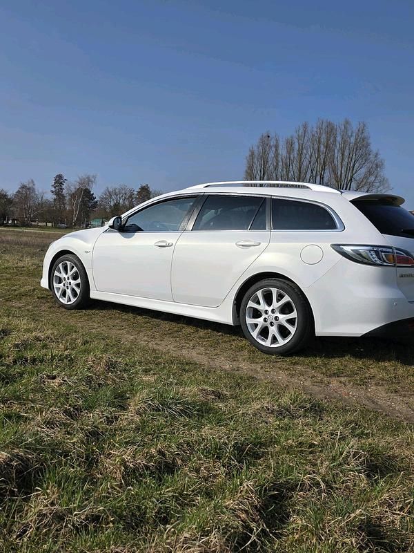 Gebraucht Mazda 6 180 PS (132 kW) 2011 Weiß Kombi