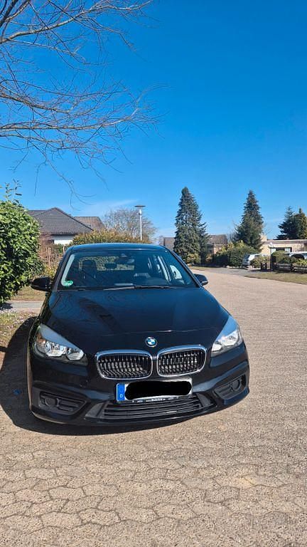 Gebraucht BMW 216 Active Tourer 116 PS (85 kW) 2016 Schwarz Van / Kleinbus