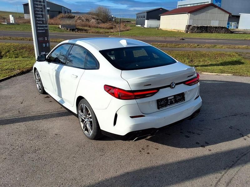 Gebraucht BMW M235 Performance 306 PS (225 kW) 2021 Weiß Limousine