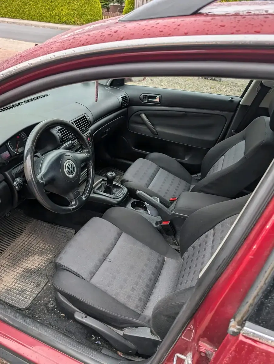 Gebraucht VW Passat 101 PS (74 kW) 2001 Rot Kombi