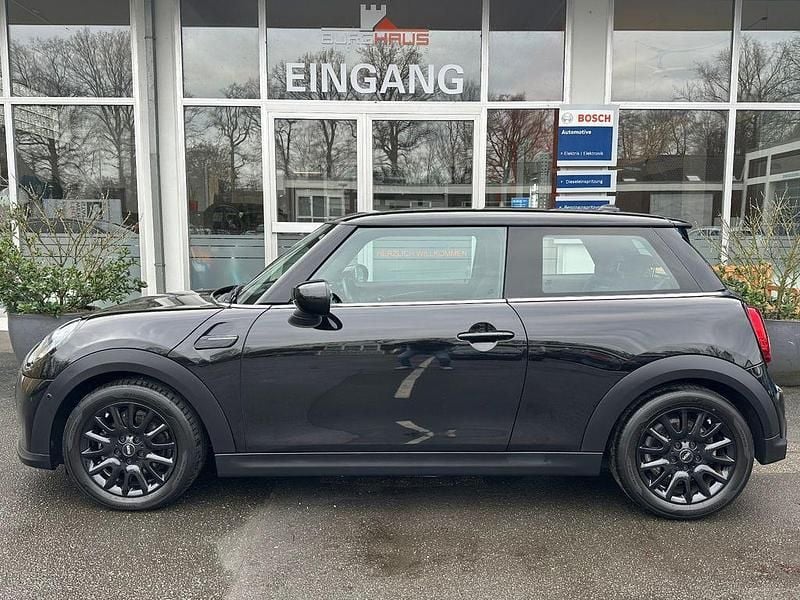 Second-hand Mini ONE 102 CP (75 kW) 2022 Negru Hatchback