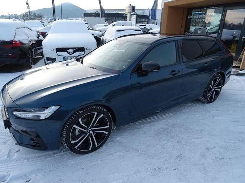 Gebraucht Volvo V90 Ultimate 197 PS (144 kW) 2024 Denim blue / metallic Kombi