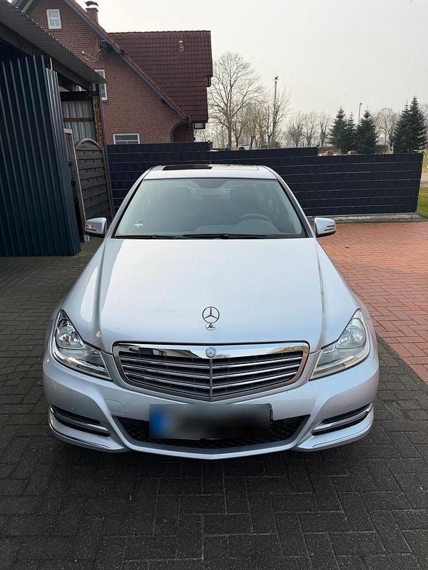 Gebraucht Mercedes C220 170 PS (125 kW) 2012 Silber Limousine