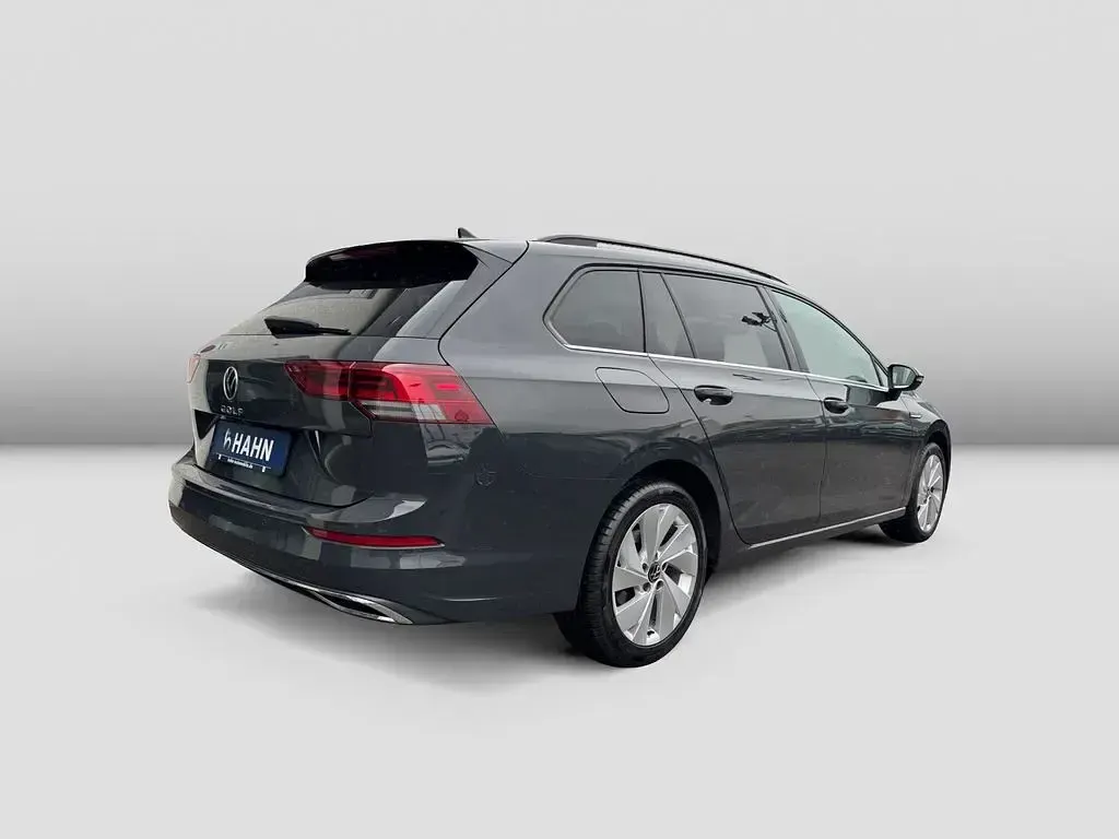 Second-hand VW Golf VIII Style 150 CP (110 kW) 2022 Gri Break