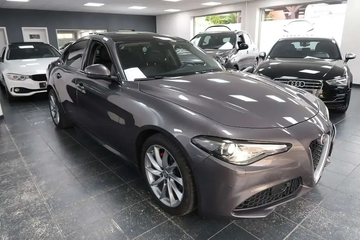 Gebraucht Alfa Romeo Giulia Super 200 PS (147 kW) 2019 Grau Limousine
