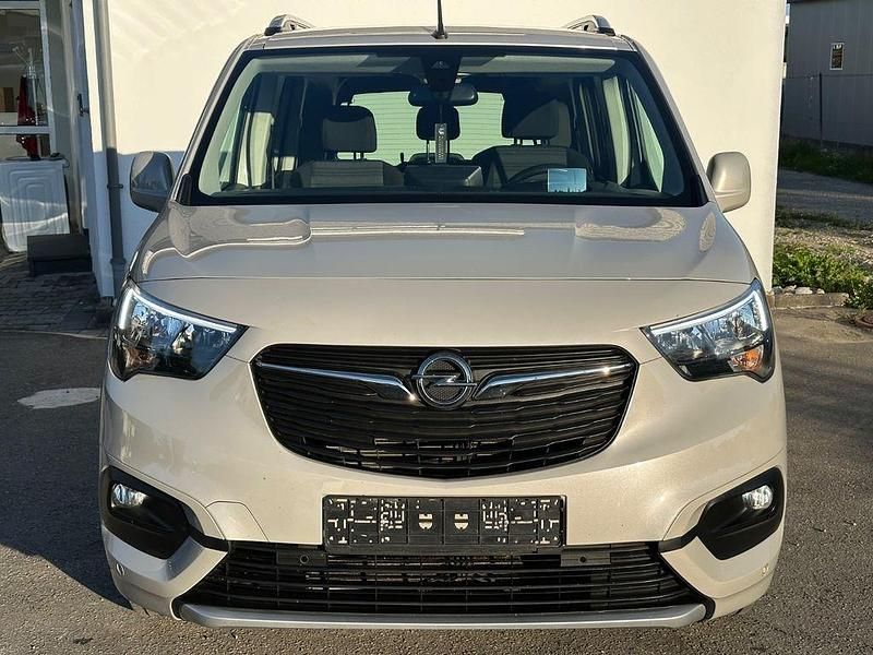Grau Gebraucht 2020 Opel Combo Life Innovation Van / Kleinbus | 12.990 € (Guter Preis) - Bild 1/4