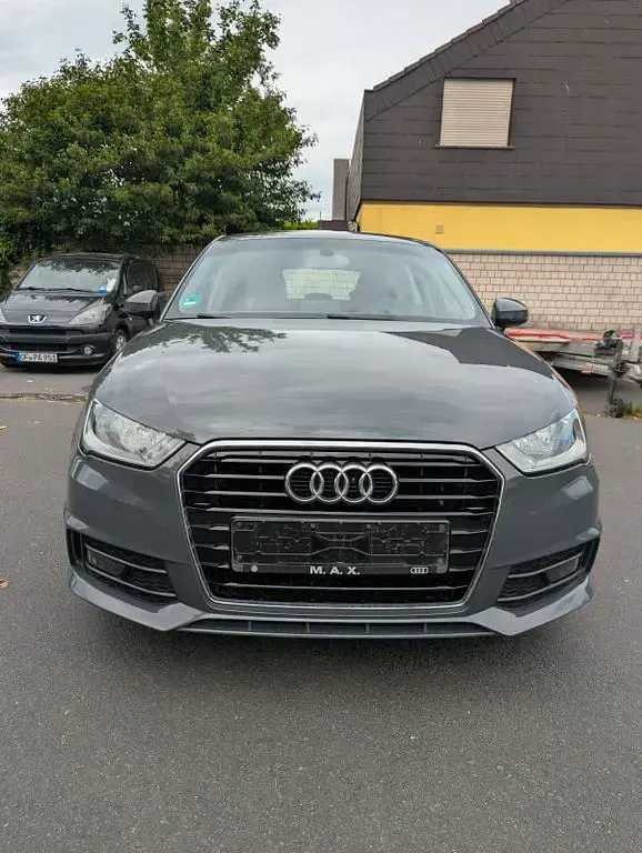Gebraucht Audi A1 Sportback Sport 95 PS (69 kW) 2017 Grau Kleinwagen