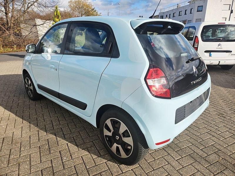 Gebraucht Renault Twingo Dynamique 90 PS (66 kW) 2015 Blau Kleinwagen