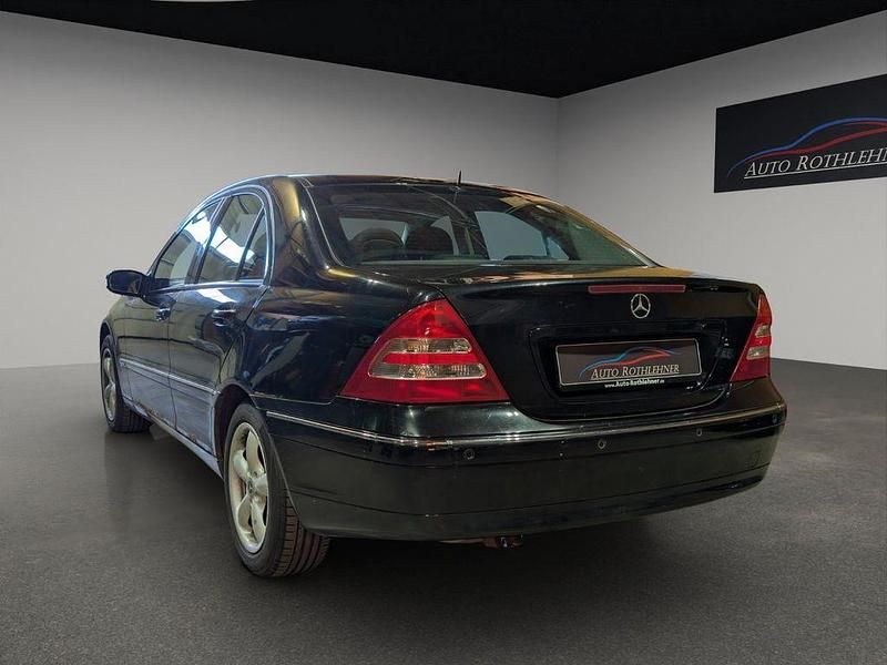 Gebraucht Mercedes C240 170 PS (125 kW) 2003 Obsidianschwarz  metalliclack Limousine