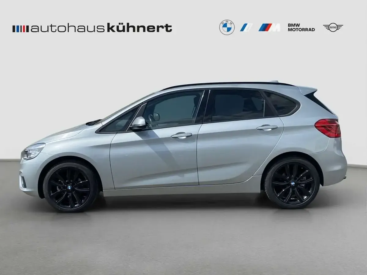 Gebraucht BMW 218 Advantage 150 PS (110 kW) 2017 Silber Kombi