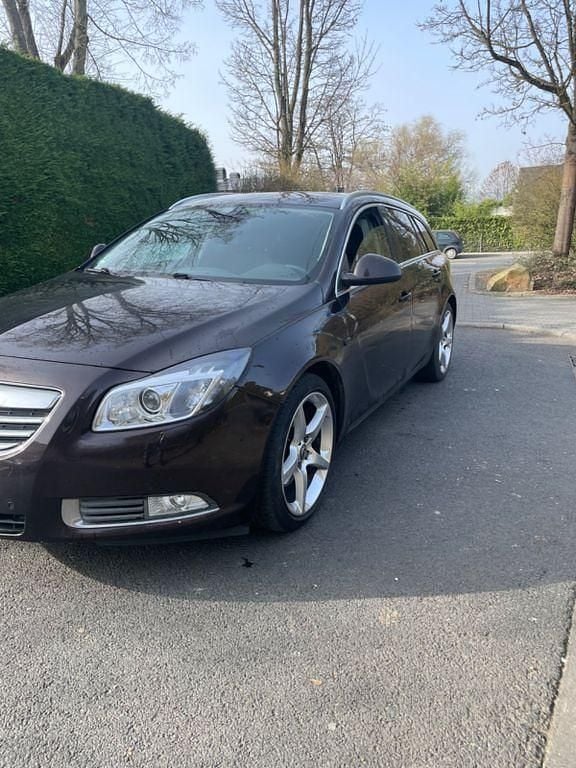 Gebraucht Opel Insignia 160 PS (117 kW) 2013 Braun Kombi
