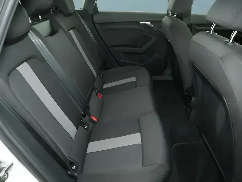 Używany Audi A3 e-tron 204 KM (150 kW) 2022 Biały Hatchback