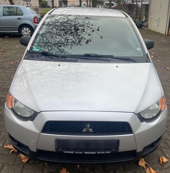 Silber Gebraucht 2011 Mitsubishi Colt Limousine | 2.900 € (Guter Preis) - Bild 1/4