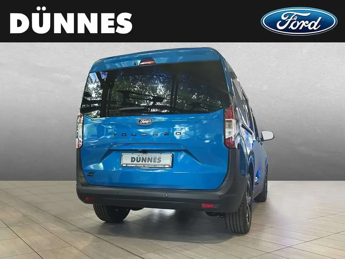 Neu Ford Tourneo Courier 100 kW (136 PS) 2025 Blau Van / Kleinbus