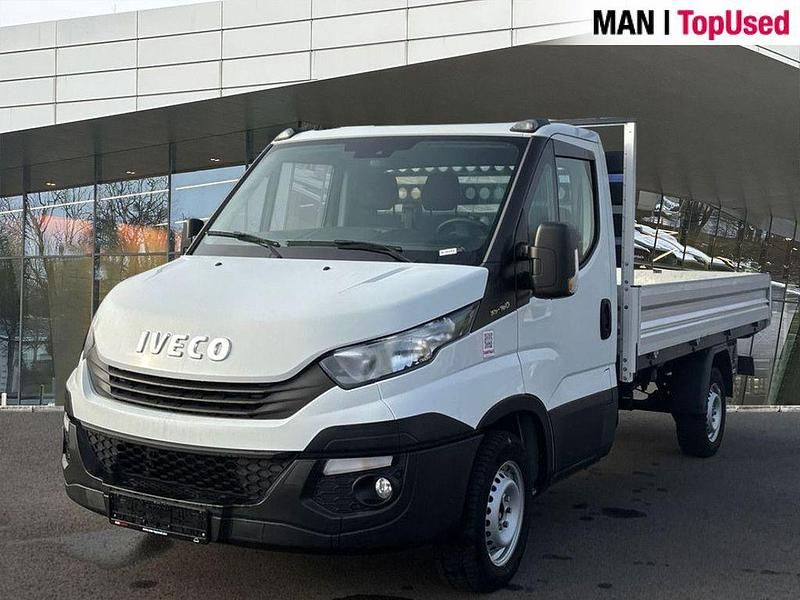 Weiß Gebraucht 2017 Iveco Daily Van / Kleinbus | 23.681 € - Bild 1/4