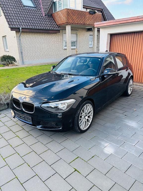 Schwarz Gebraucht 2014 BMW 116 Kleinwagen | 6.500 € (Superpreis) - Bild 1/4