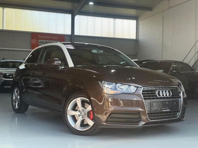 Gebraucht Audi A1 Attraction 122 PS (89 kW) 2011 Braun Kleinwagen