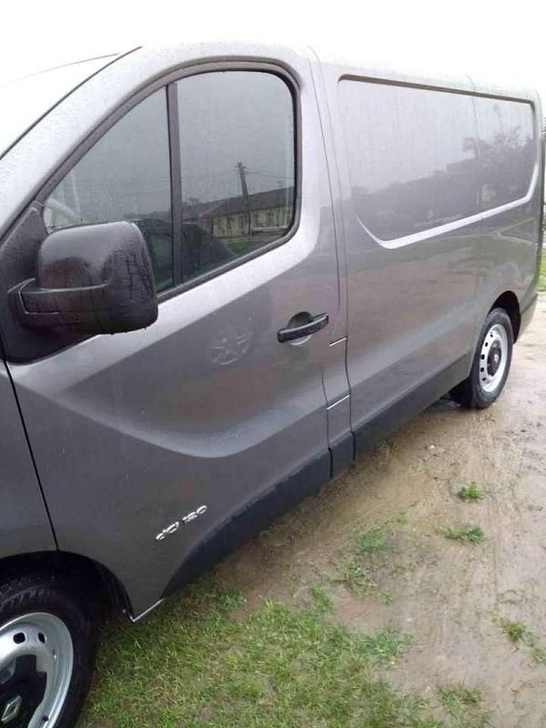 Gebraucht Renault Trafic 88 PS (64 kW) 2017 Grau Van / Kleinbus