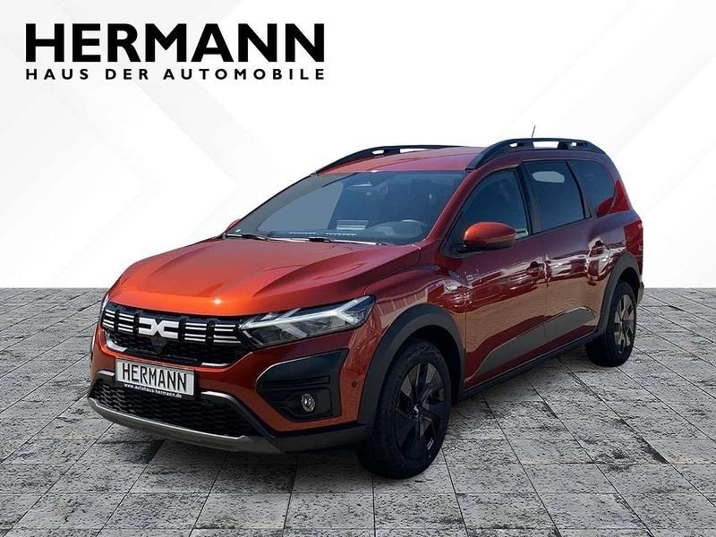 Neu Dacia Jogger Expression 110 PS (80 kW) 2025 Dolomitgrau (grau) Van / Kleinbus