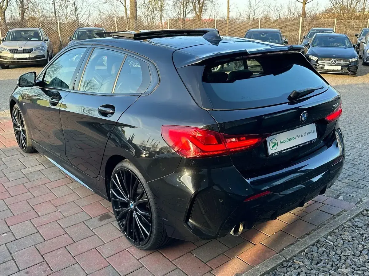 Gebraucht BMW 118 M Sport 140 PS (102 kW) 2019 Schwarz Kleinwagen