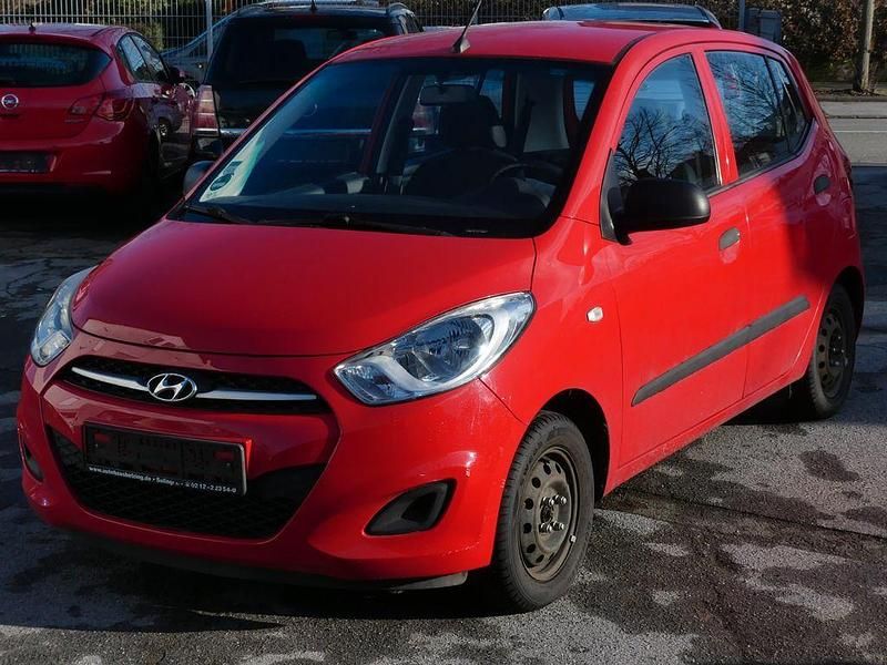 Rot Gebraucht 2013 Hyundai i10 Edition Kleinwagen | 3.149 € (Fairer Preis) - Bild 1/4