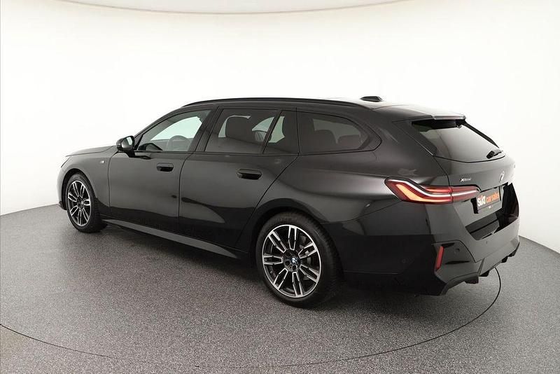 Gebraucht BMW 520 M Sport 197 PS (144 kW) 2025 Schwarz Limousine