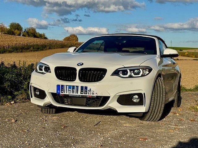Weiß Gebraucht 2021 BMW 230 M Sport Cabrio | 33.900 € (Etwas zu teuer) - Bild 1/4