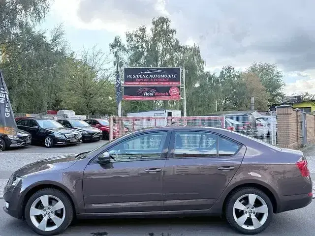 Gebraucht Skoda Octavia 140 PS (102 kW) 2013 Braun Limousine