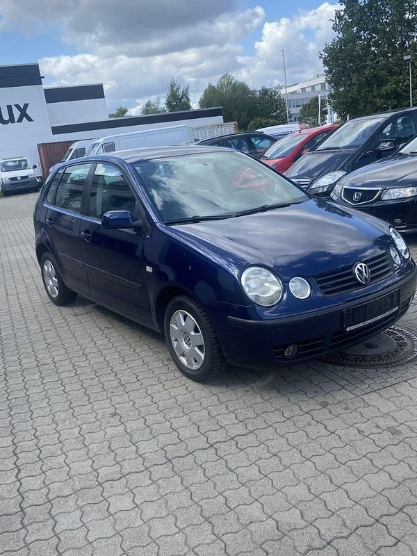 Blau Gebraucht 2005 VW Polo Comfortline Kleinwagen | 2.990 € (Teuer) - Bild 1/4