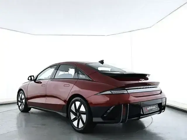 Gebraucht Hyundai Ioniq 6 Dynamiq 111 kW (151 PS) 2023 Rot Limousine
