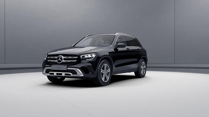 Gebraucht Mercedes GLC400d Business 330 PS (242 kW) 2022 Unilack schwarz SUV
