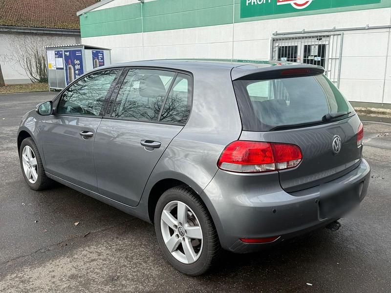 Gebraucht VW Golf VI 86 PS (63 kW) 2011 Grau Kleinwagen
